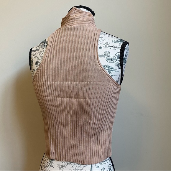 Beige Halter Knitted Crop Top - Picture 3 of 3